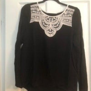 Le Lis Embroidery LS Top L